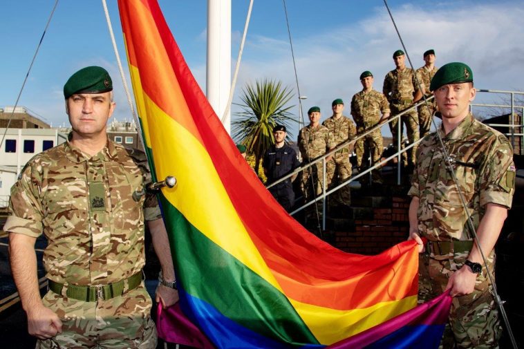 reino unido exército LGBT