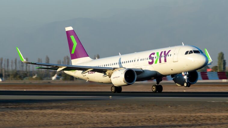 airbus a320neo sky airline cc azj martin romero