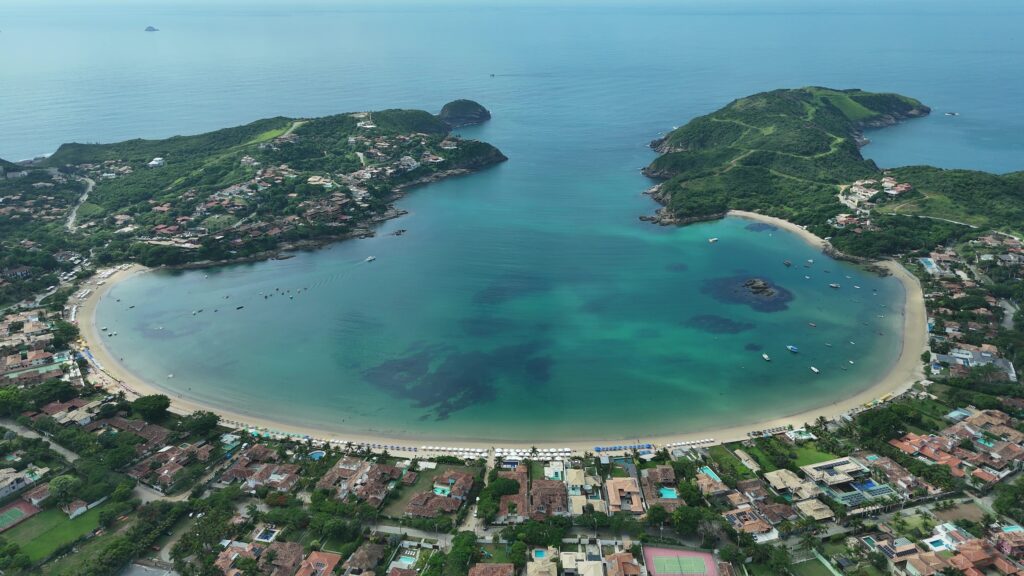 VIVER BUZIOS Praia Ferradura Divulgacao 01