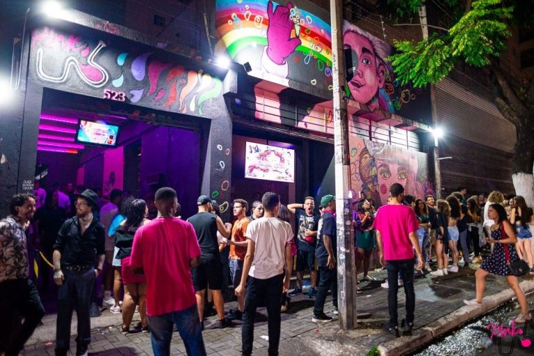 Pink Lab agita  janeiro com baladas de tirar o fôlego