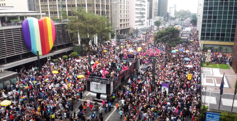 27Âª Parada do Orgulho LGBT+ de São Paulo acontece dia 11 de junho