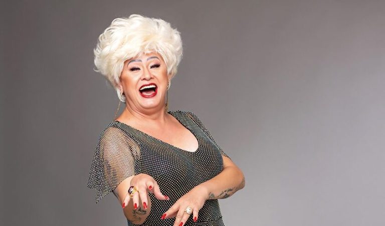 Nany People é a capa da revista ViaG 15 anos