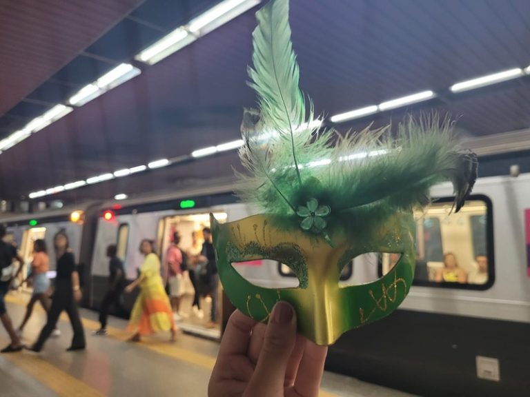 Esta no Rio? MetrôRio terá esquema especial com funcionamento 24 horas durante os dias de carnaval