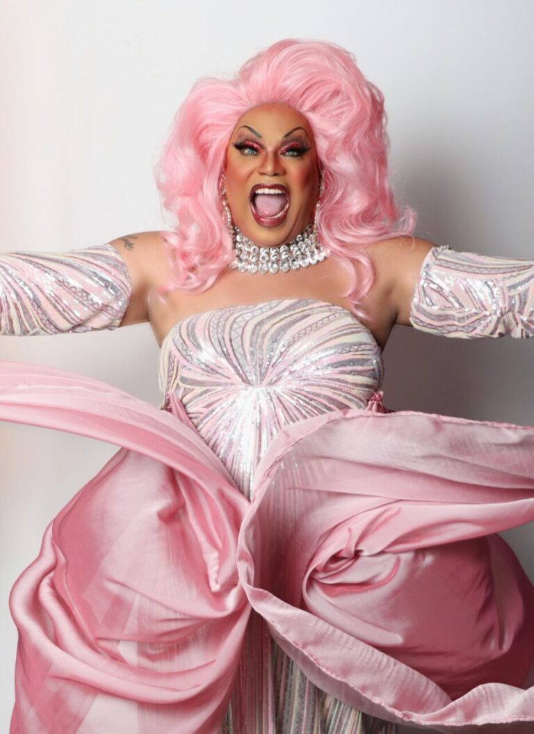 Resistência, Glamour e Poder! Conheça Olga Dantelly ““ A “Brazilian Bombshell” que Conquistou os Palcos da Flórida