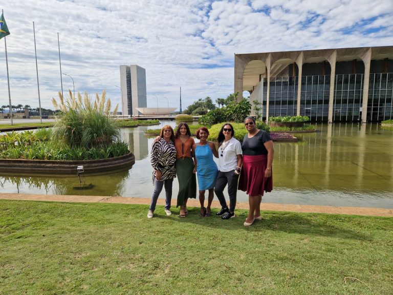 Projeto Trans Histórias Brasília inicia o treinamento de mulheres trans e travestis que atuarão como guias turísticas